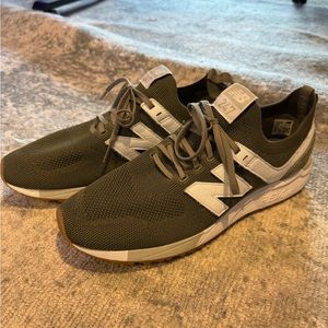 New Balance 247